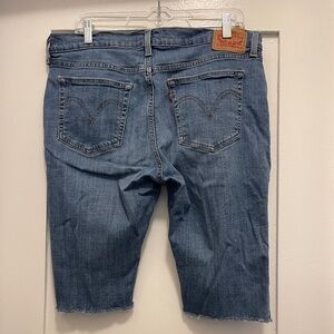Levi's Jeans Red Tag Cut Off Shorts - Size 32